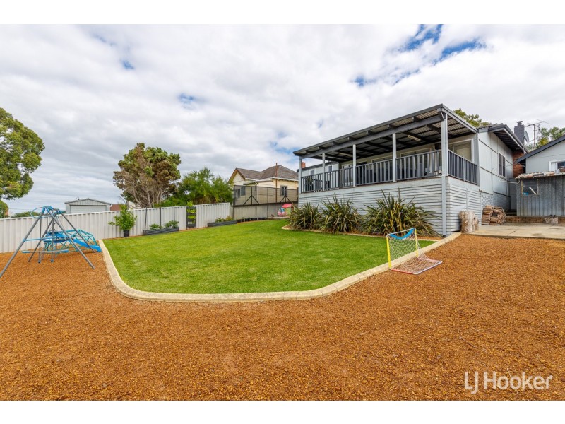 6 Swanstone Street, Collie WA 6225
