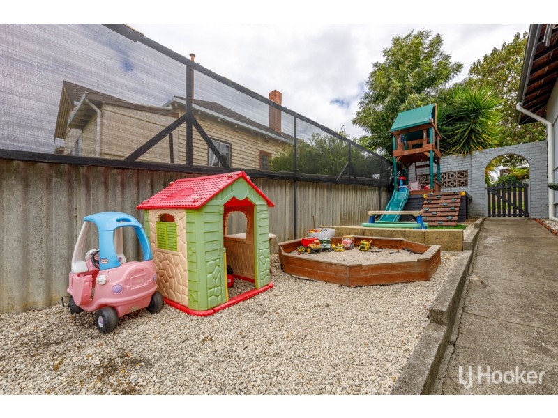 6 Swanstone Street, Collie WA 6225