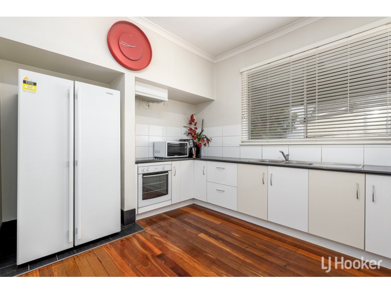 6 Swanstone Street, Collie WA 6225