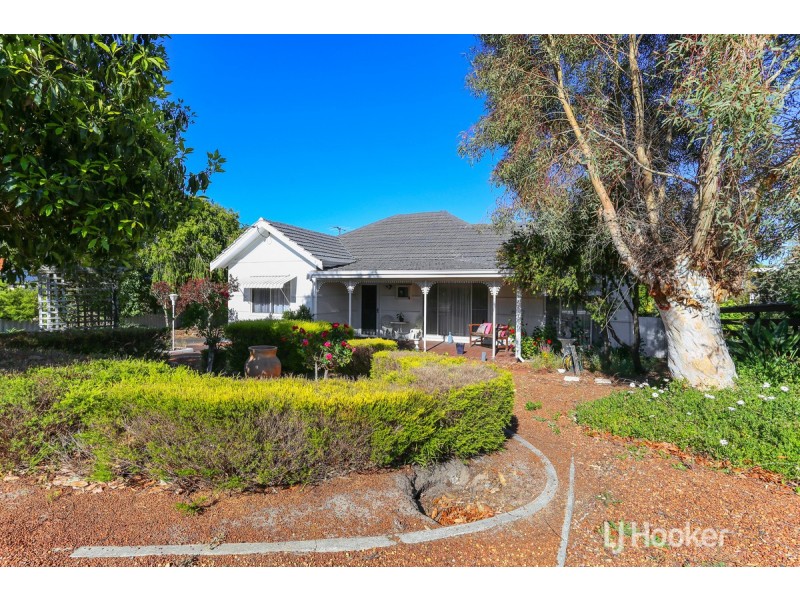 74 Swanstone Street, Collie WA 6225