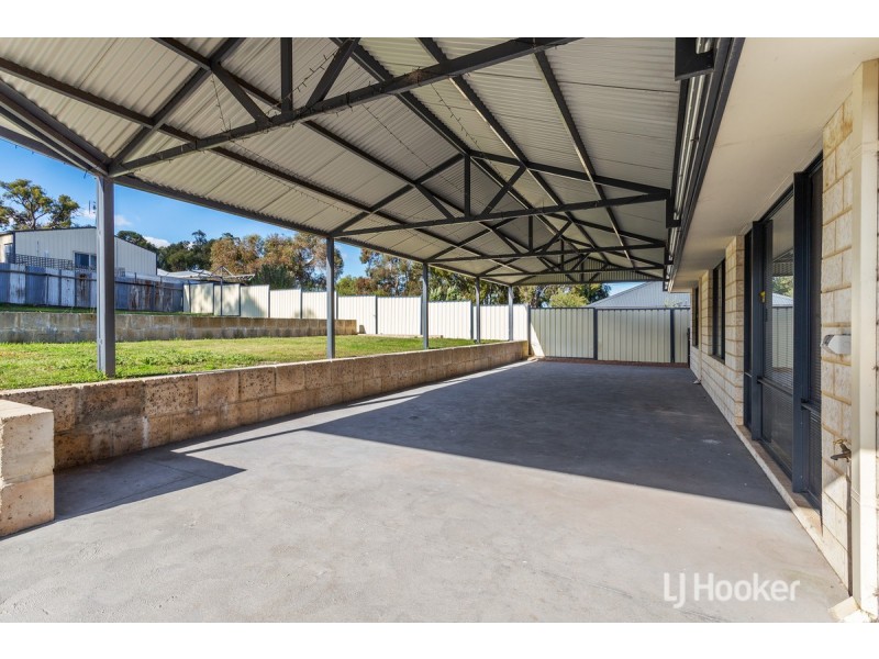 14 Irwin Street, Collie WA 6225