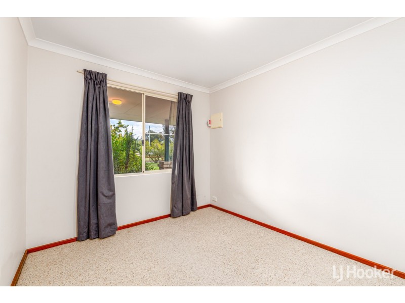 8 Headland Road, Leschenault WA 6233