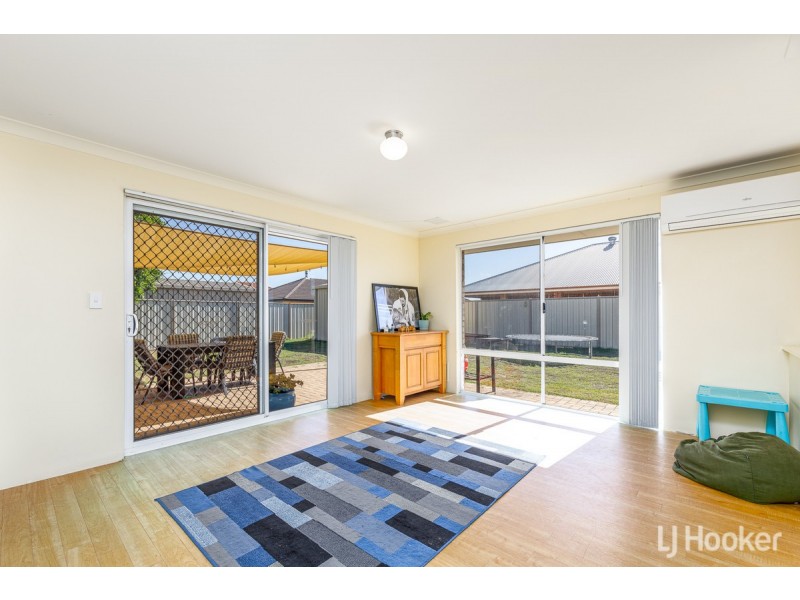 16 Grandite Fairway, Australind WA 6233