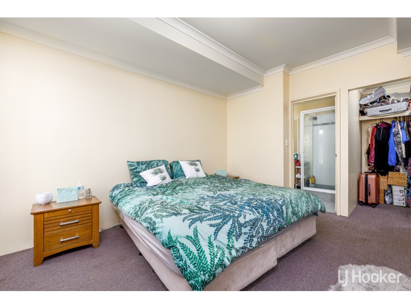 16 Grandite Fairway, Australind WA 6233