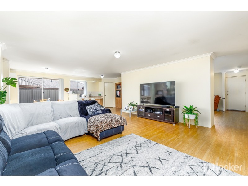 16 Grandite Fairway, Australind WA 6233