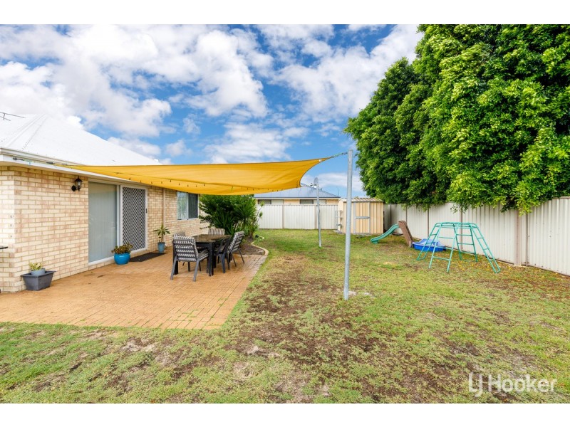 16 Grandite Fairway, Australind WA 6233