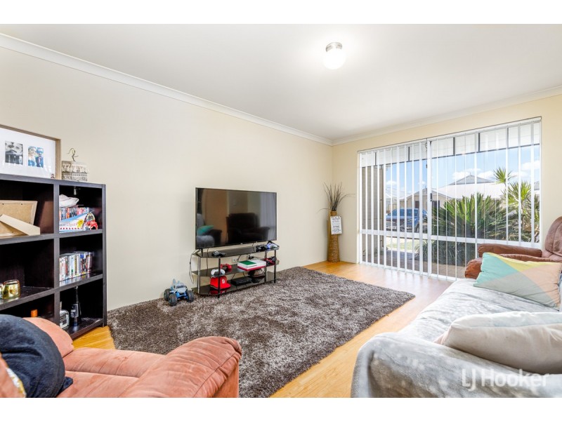 16 Grandite Fairway, Australind WA 6233