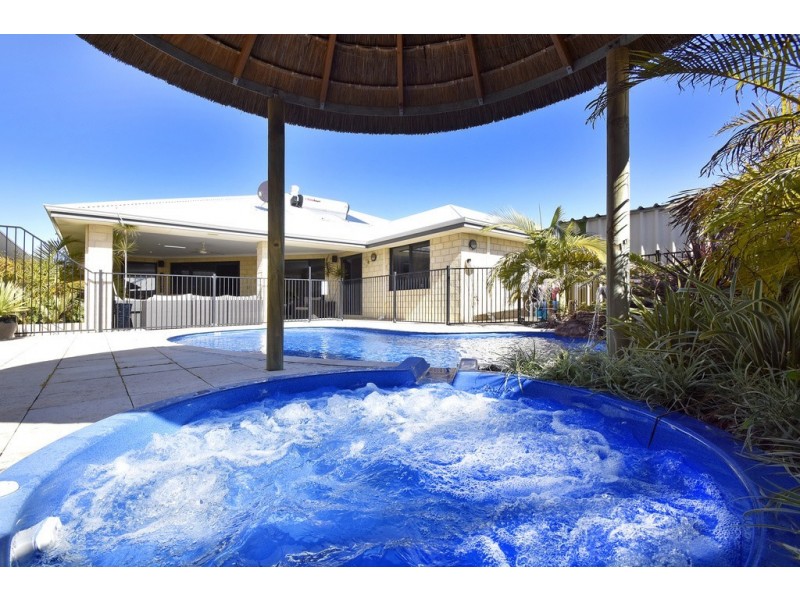 12 Tonkin Fairway, Dalyellup WA 6230