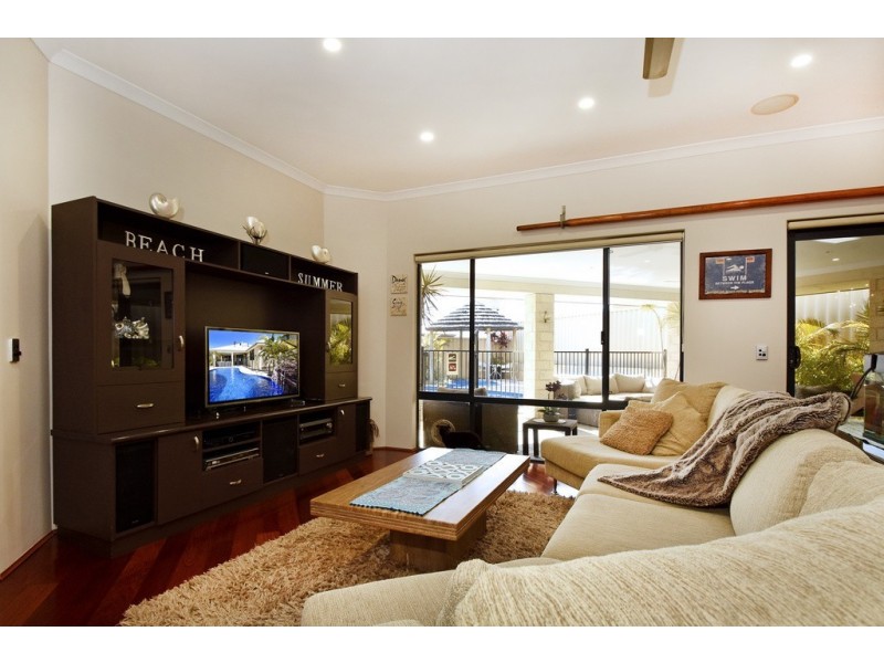 12 Tonkin Fairway, Dalyellup WA 6230