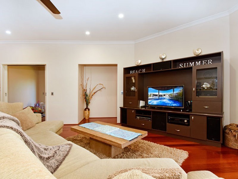12 Tonkin Fairway, Dalyellup WA 6230