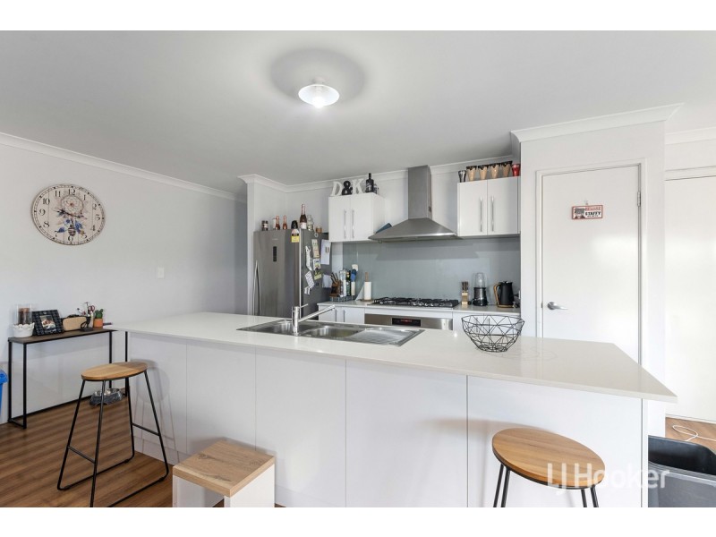 60 Sherwood Road, Australind WA 6233