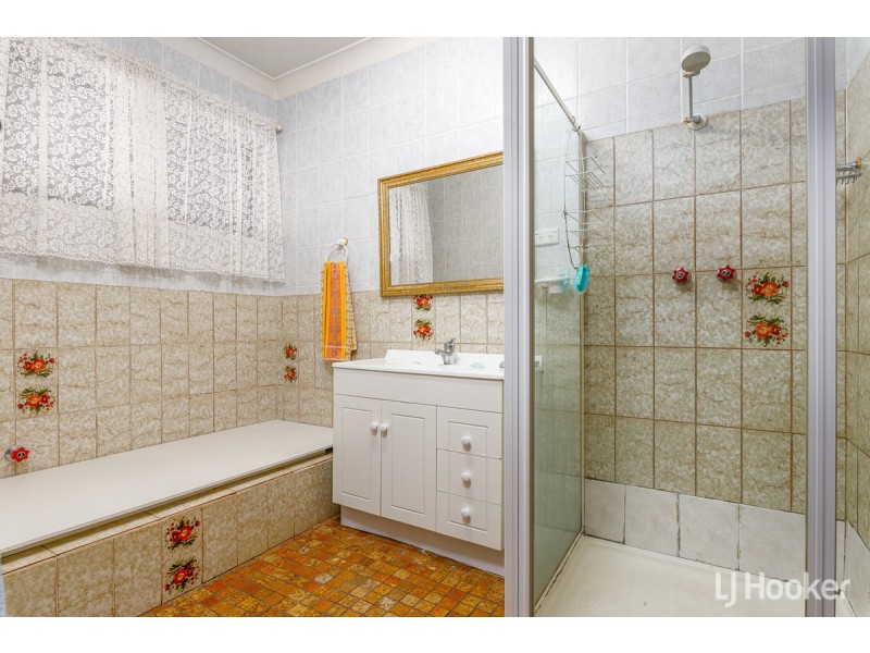 39 Roberts Street, Collie WA 6225