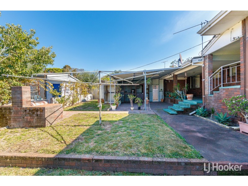 39 Roberts Street, Collie WA 6225