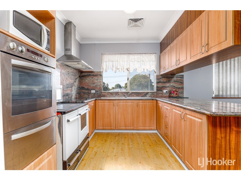 39 Roberts Street, Collie WA 6225