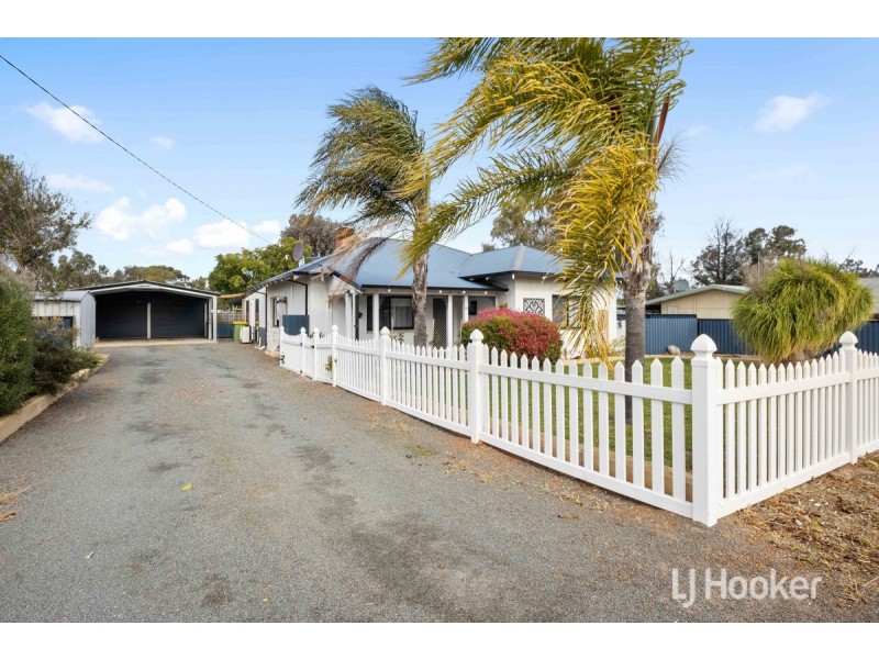 10 Richardson Street, Williams WA 6391