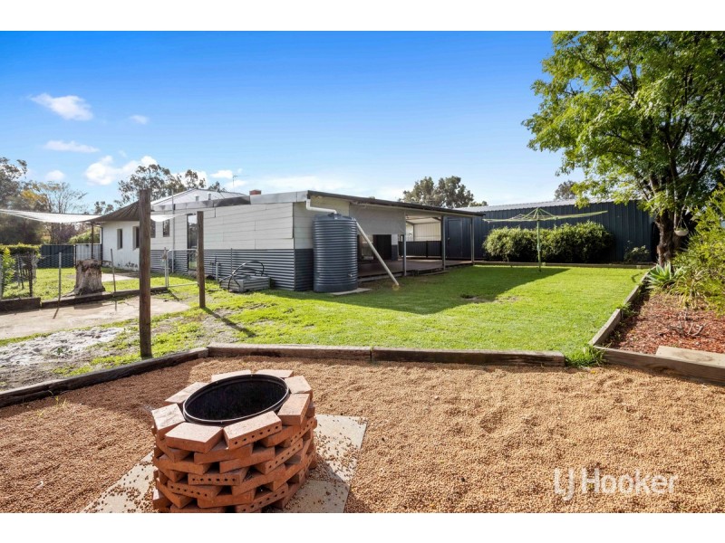 10 Richardson Street, Williams WA 6391