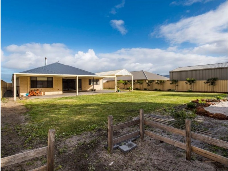 213 Braidwood Drive, Australind WA 6233