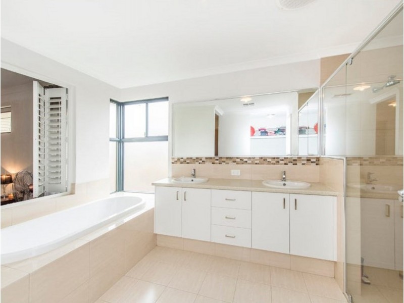 213 Braidwood Drive, Australind WA 6233