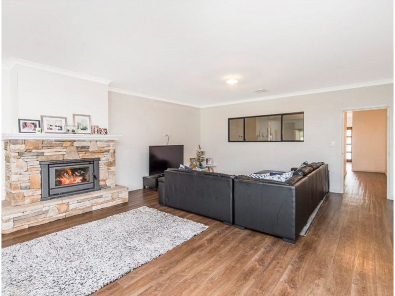 213 Braidwood Drive, Australind WA 6233