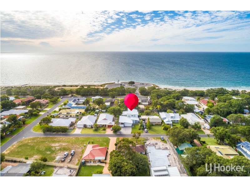 7 Averil Street, Abbey WA 6280