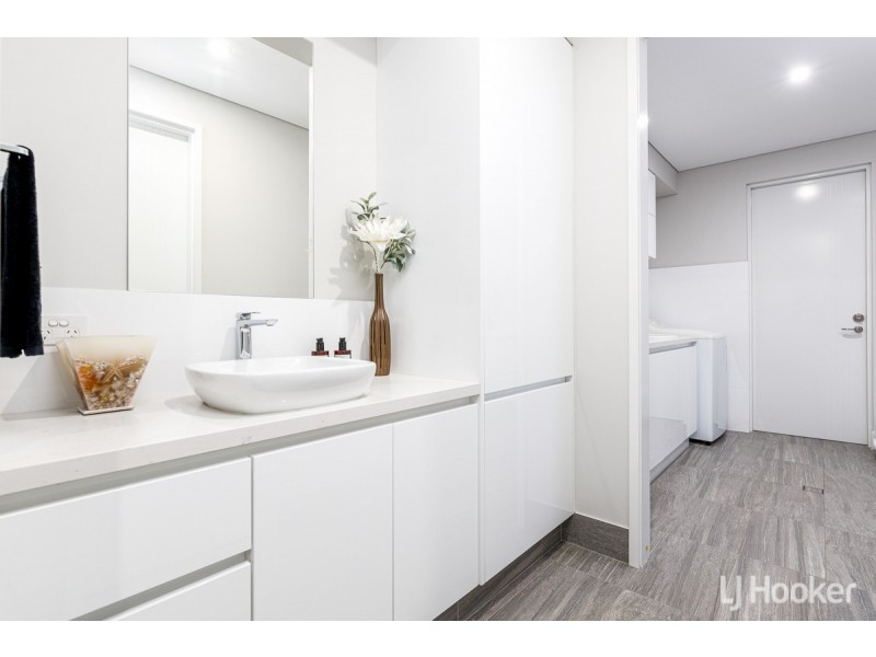 7 Averil Street, Abbey WA 6280