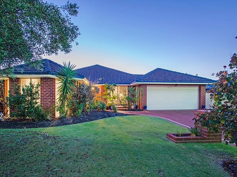 32 Hornibrook Road, Dalyellup WA 6230
