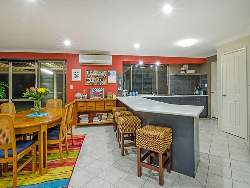 32 Hornibrook Road, Dalyellup WA 6230