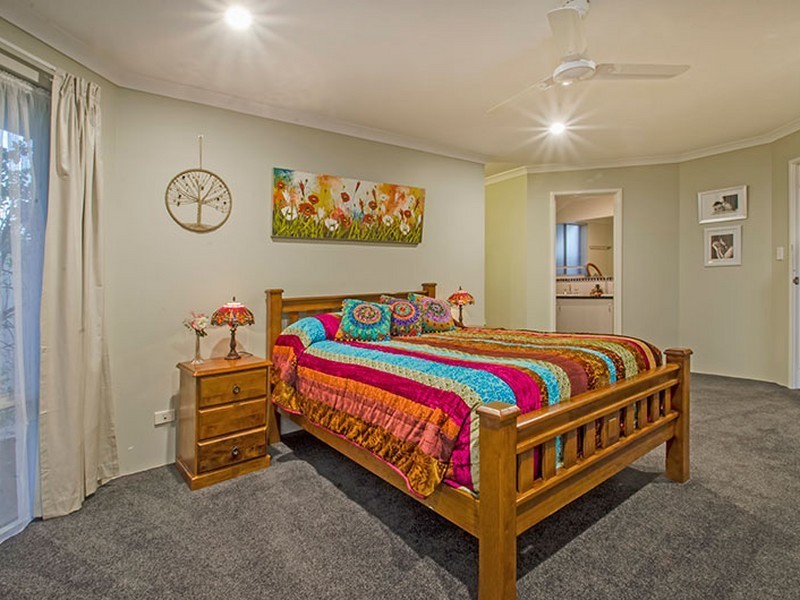 32 Hornibrook Road, Dalyellup WA 6230