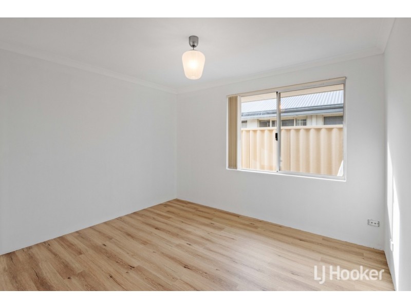 52 Chisholm Road, Dalyellup WA 6230