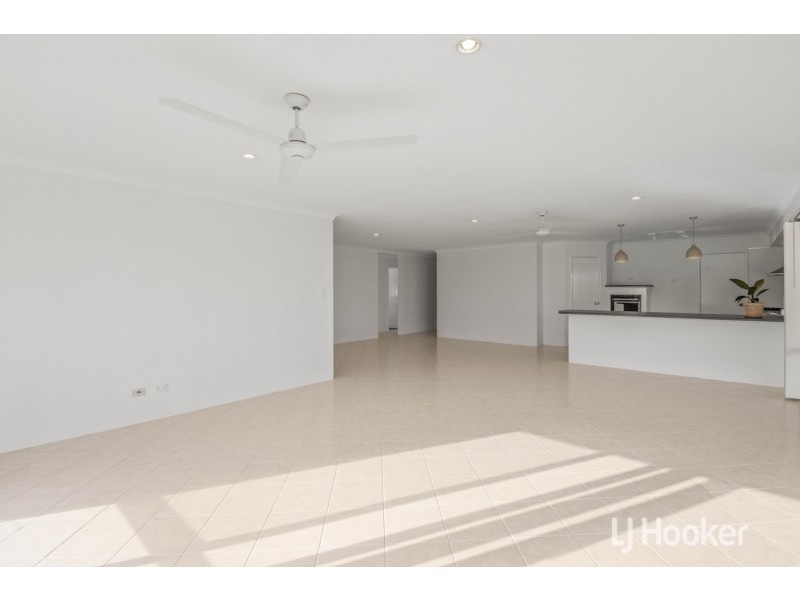 52 Chisholm Road, Dalyellup WA 6230