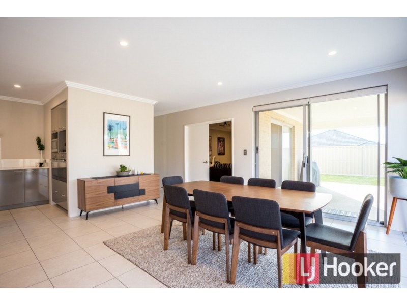 9 Finlay Avenue, Millbridge WA 6232