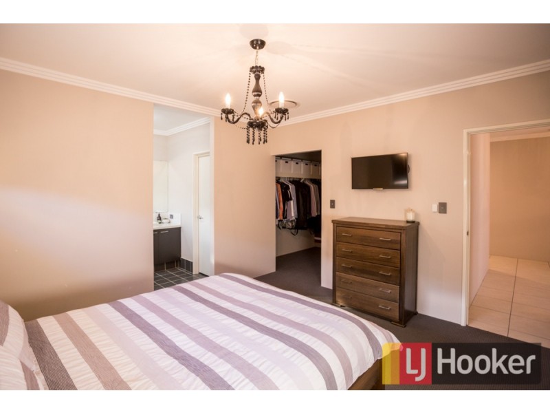 9 Finlay Avenue, Millbridge WA 6232