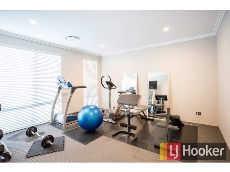 9 Finlay Avenue, Millbridge WA 6232