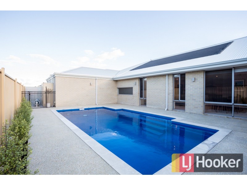 9 Finlay Avenue, Millbridge WA 6232