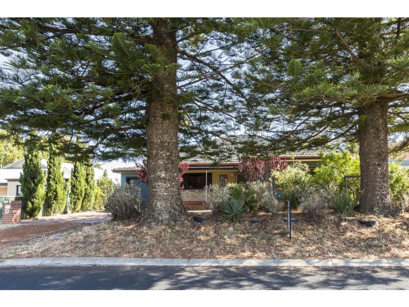 36A Hands Avenue, Carey Park WA 6230