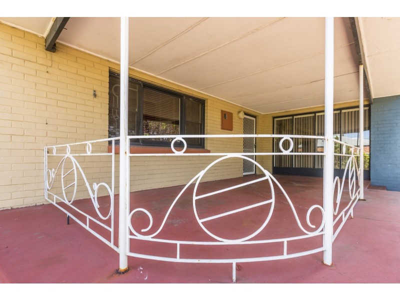 36A Hands Avenue, Carey Park WA 6230