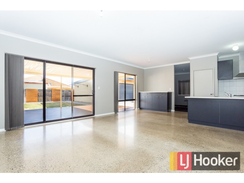 136 Macquarie Drive, Australind WA 6233