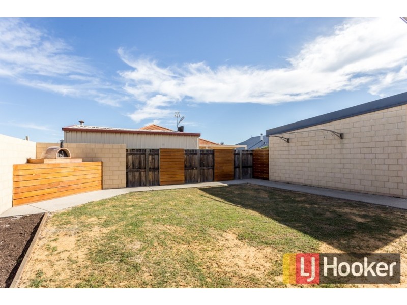 136 Macquarie Drive, Australind WA 6233