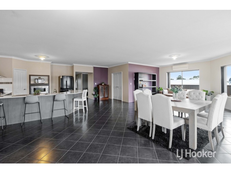 9 Wellington Boulevard, Collie WA 6225