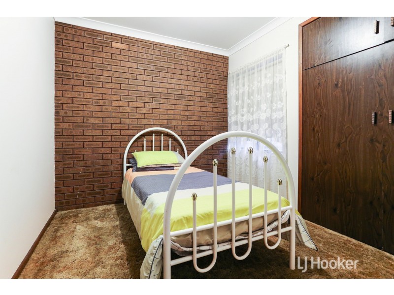 8 Swan Avenue, Collie WA 6225