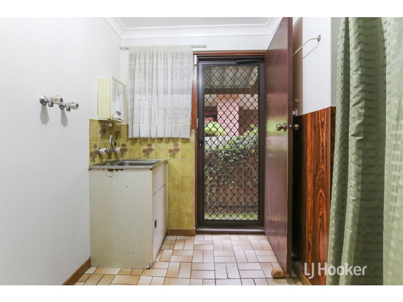 8 Swan Avenue, Collie WA 6225