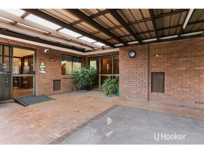 8 Swan Avenue, Collie WA 6225