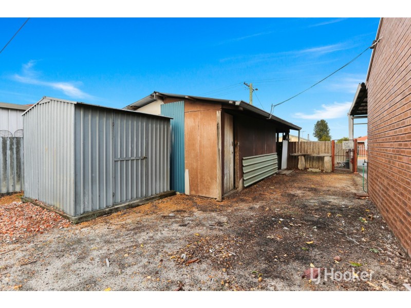 8 Swan Avenue, Collie WA 6225