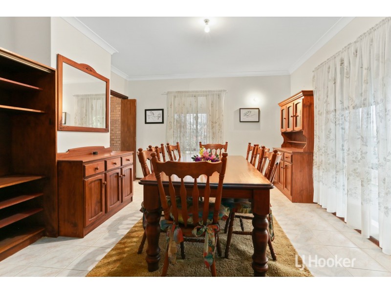 8 Swan Avenue, Collie WA 6225