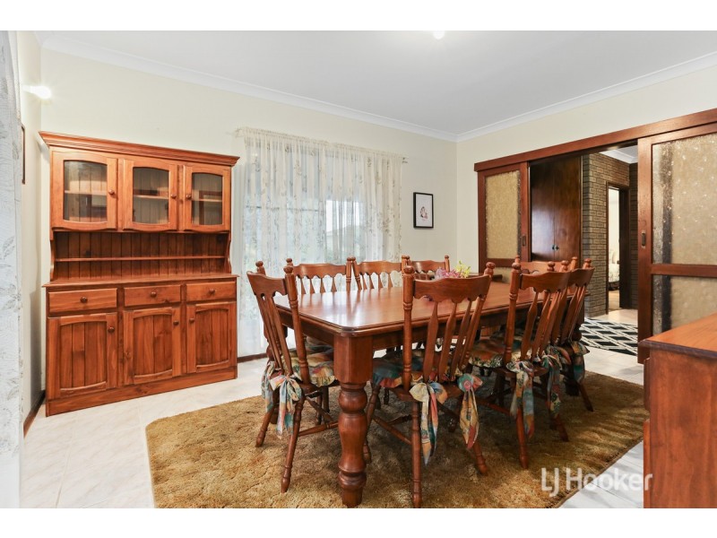 8 Swan Avenue, Collie WA 6225