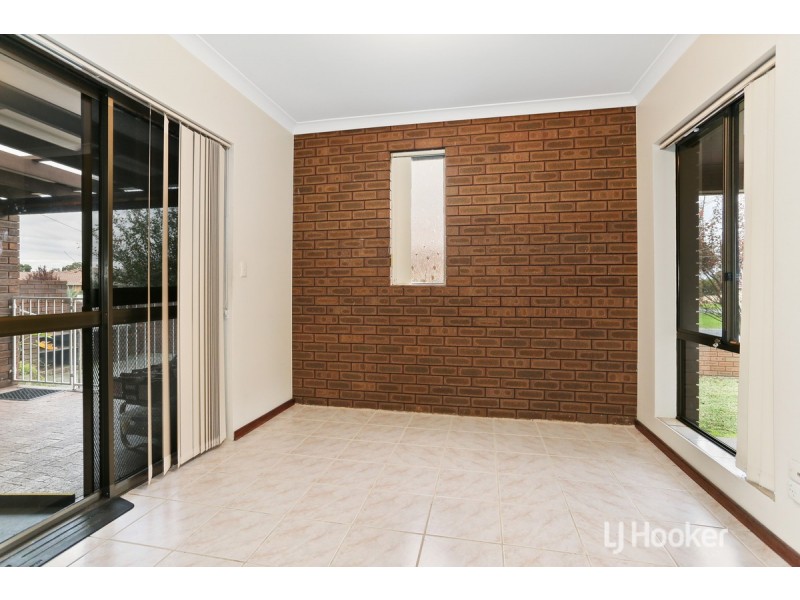 8 Swan Avenue, Collie WA 6225