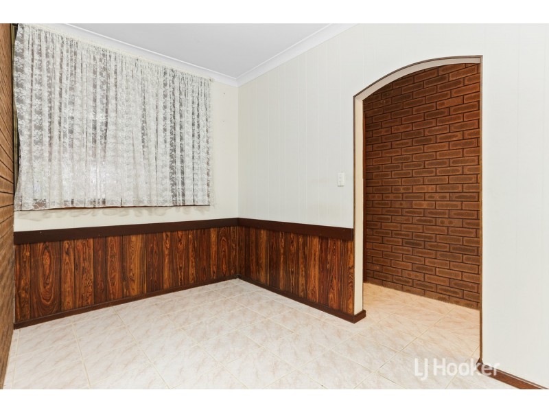 8 Swan Avenue, Collie WA 6225