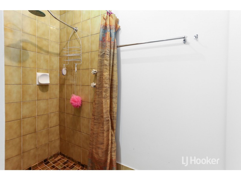 8 Swan Avenue, Collie WA 6225