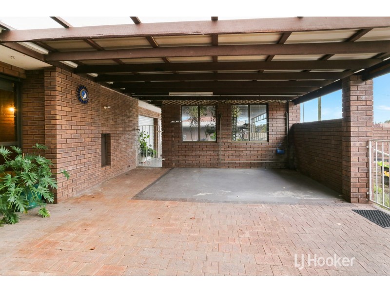 8 Swan Avenue, Collie WA 6225