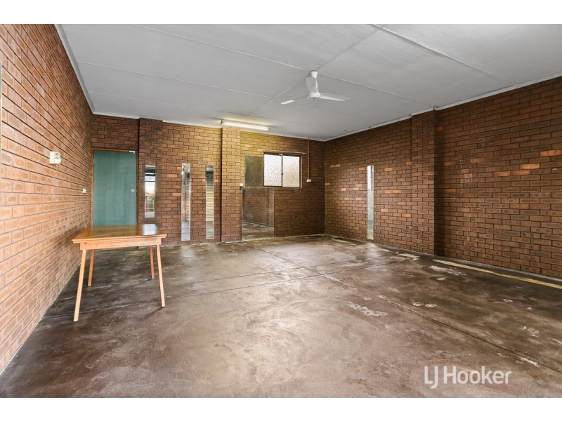 8 Swan Avenue, Collie WA 6225